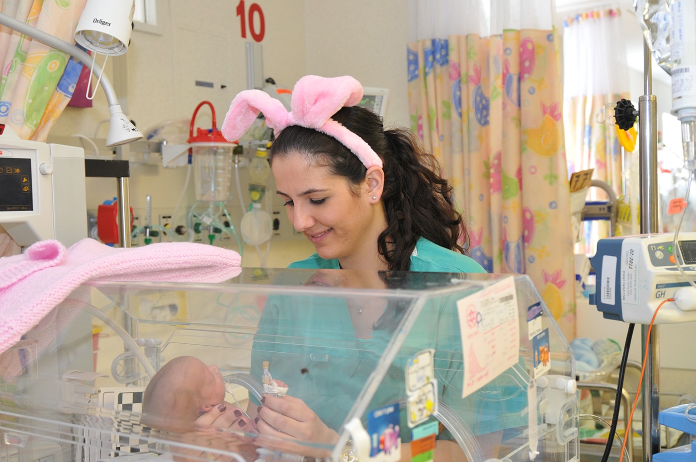 Der Keren Hayesod nimmt sich des Südens an und schützt die Neugeborenen-Intensivstation im Barzilai Krankenhaus in Ashkelon